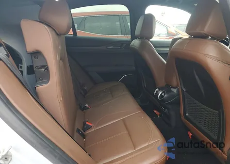 2022 Alfa Romeo Stelvio Ti z USA, uszkodzony, nr VIN ZASPAKBN0N7D46121